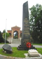 Obelisk am Kommunalfriedhof